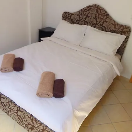 Jeni Guest house